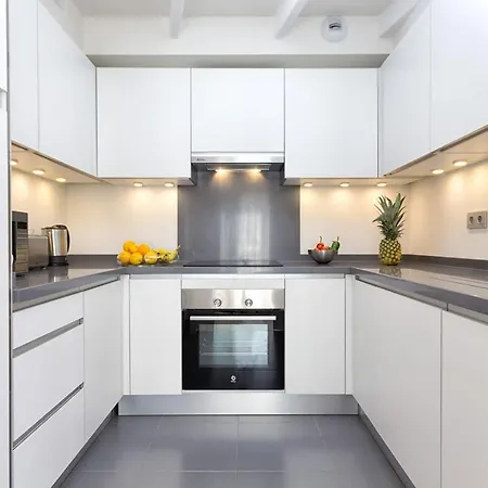 Apartamento Sebastian Souviron In By Solaga Homes *