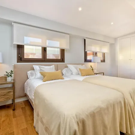 Sebastian Souviron In By Solaga Homes Apartamento Málaga